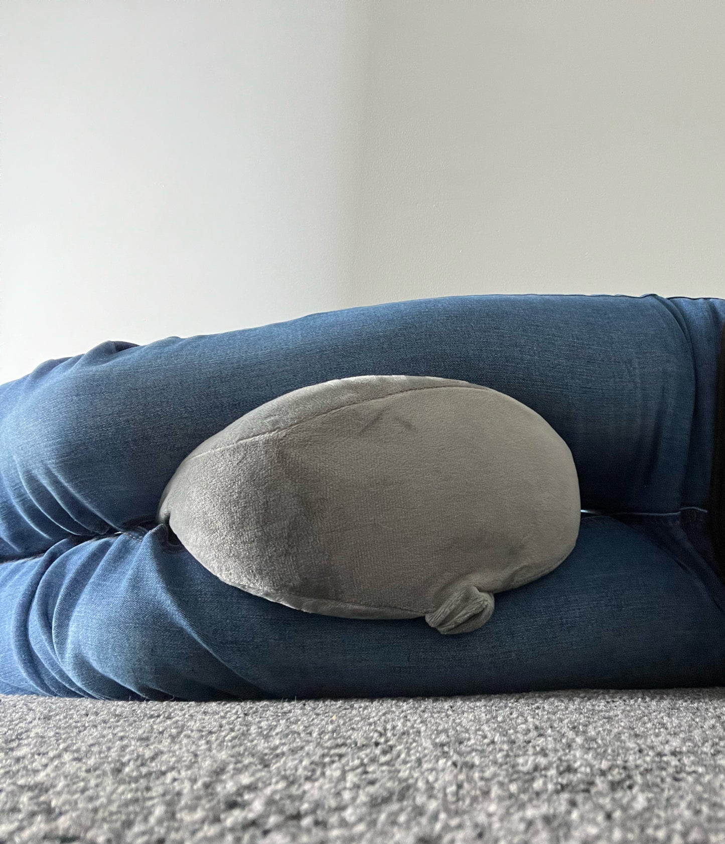 Orthopaedic knee pillow